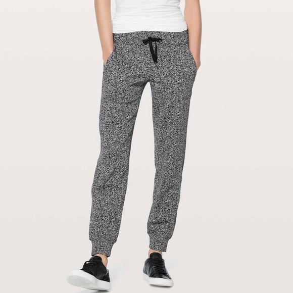 lululemon athletica Pants - Lululemon Ready to Rulu Pant 2017 EUC